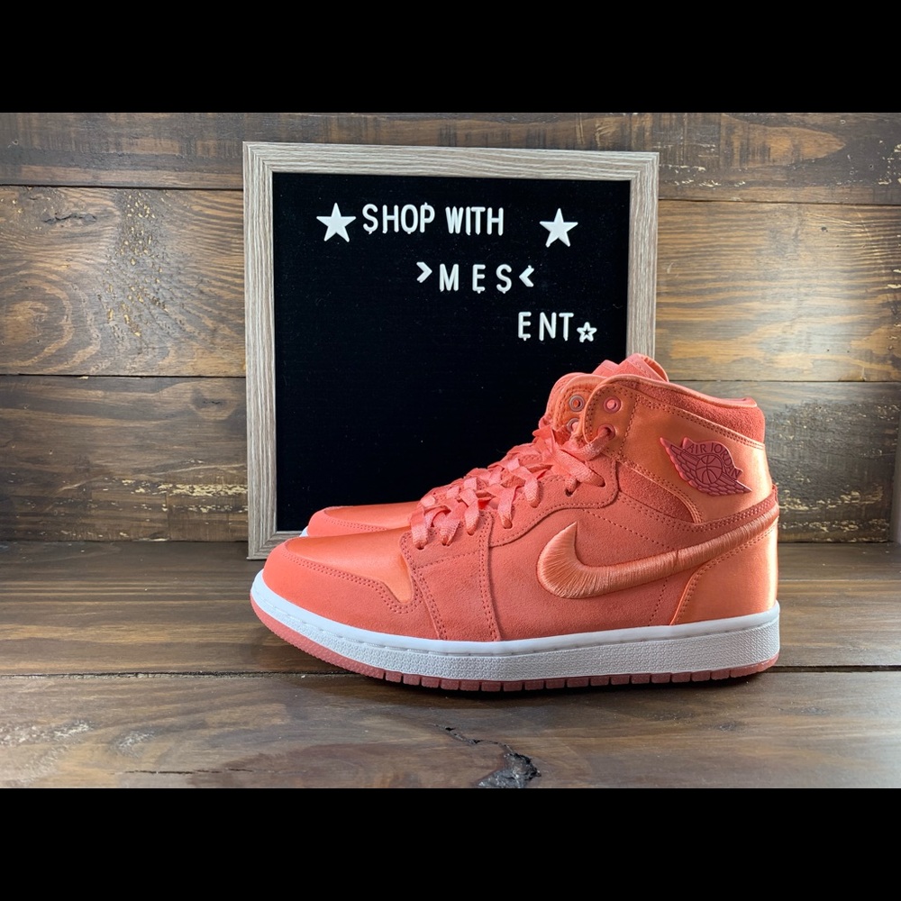 Air Jordan 1 Retro High SOH Womens Shoes - Picture 4 of 8